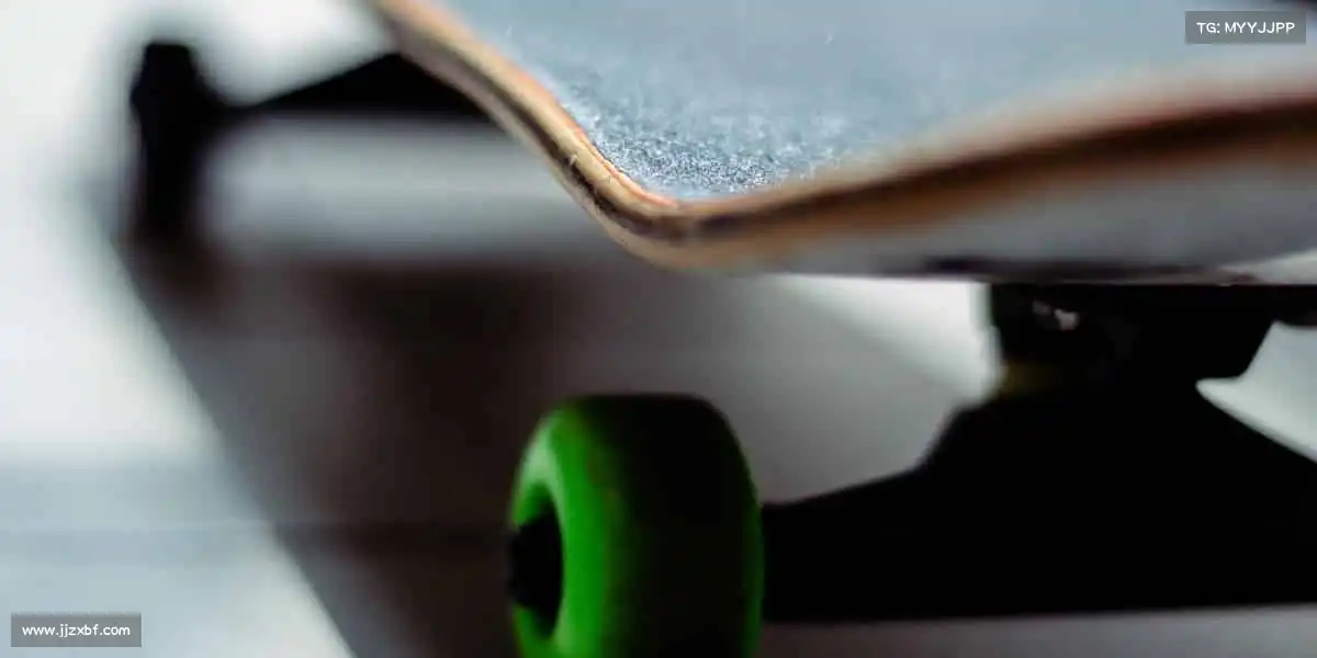 <strong>b体育官网</strong>💪从现在开始，用汗水浇筑属于你的冠军之路！