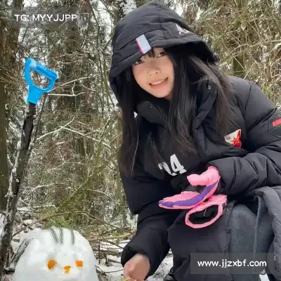薄霜凤